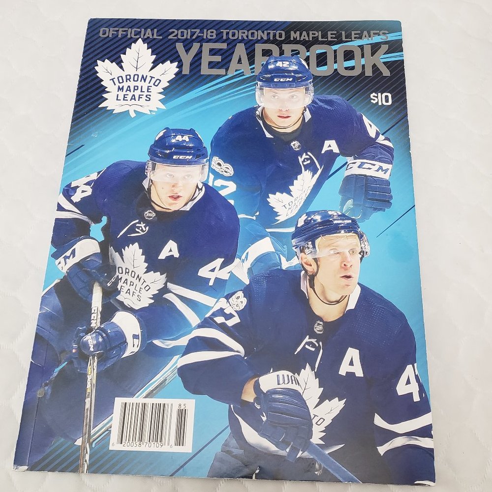 Toronto Maple Leafs NHL Hockey Yearbook 2017-2018